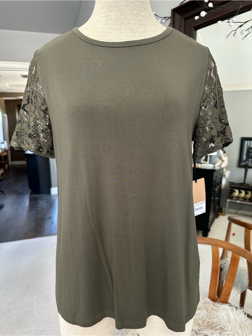 NWT Halogen Olive Short Sleeve Top with Lace Sleeves, size medium - Picture 4 of 10